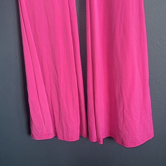 ASOS DESIGN GLAM PLUNGE TIE FRONT JUMPSUIT IN SLINKY IN BRIGHT PINK SIZE 6 - Picture 5 of 6